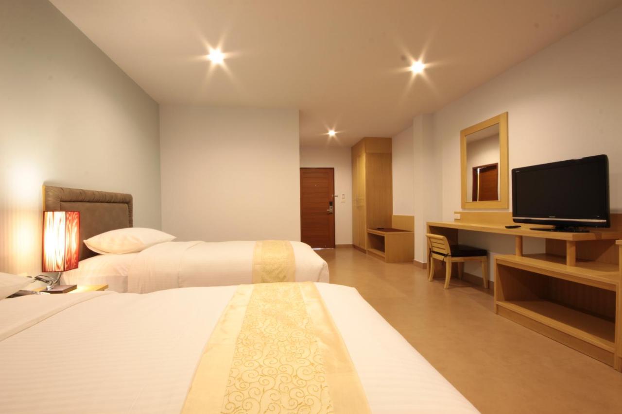 Paragon Suites Resort Jomtien Beach Buitenkant foto